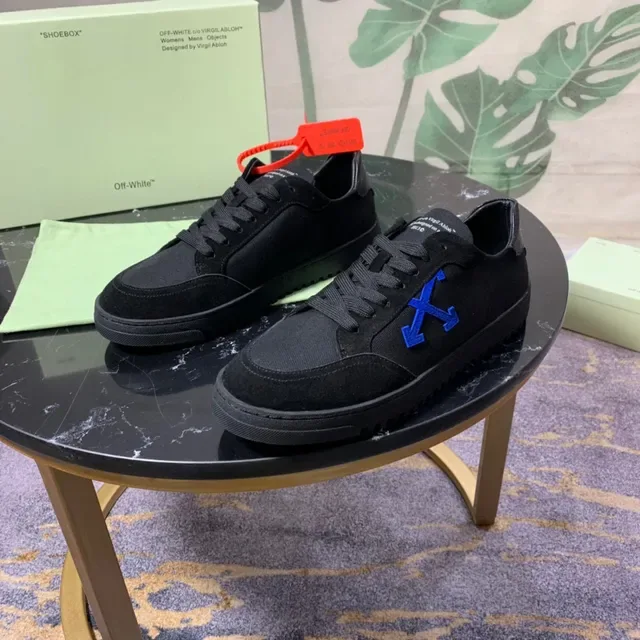 Off-White Black and Blue Arrow Logo Lifestyle Sneakers 8