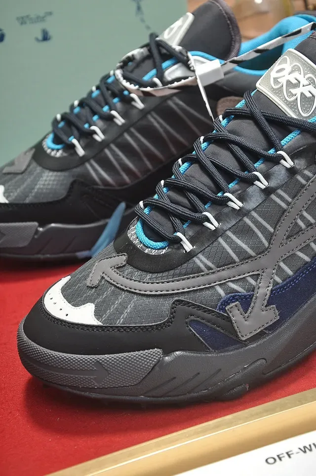 Off-White sneakers chunky suela industrielle noire et bleue avec fermeture éclair Air Unit 2