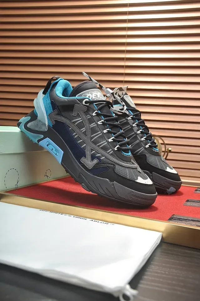Off-White sneakers chunky suela industrielle noire et bleue avec fermeture éclair Air Unit 8