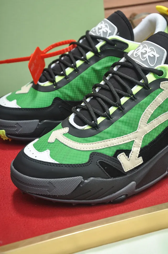 Off-White أسود أخضر تصميم صناعي طبقات متعددة علوية حذاء رياضي كبير الحجم 4