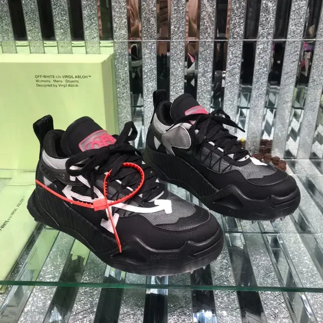Off-White Noir Conception Industrielle Logo Flèche Sneakers Chunky 6