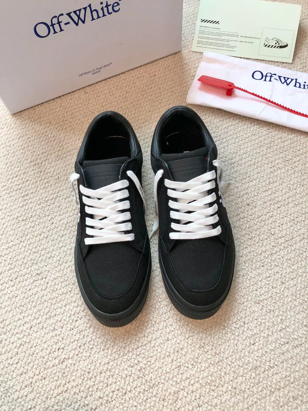 Off-White Industrial-Style Black and White Canvas Lifestyle Sneakers 3