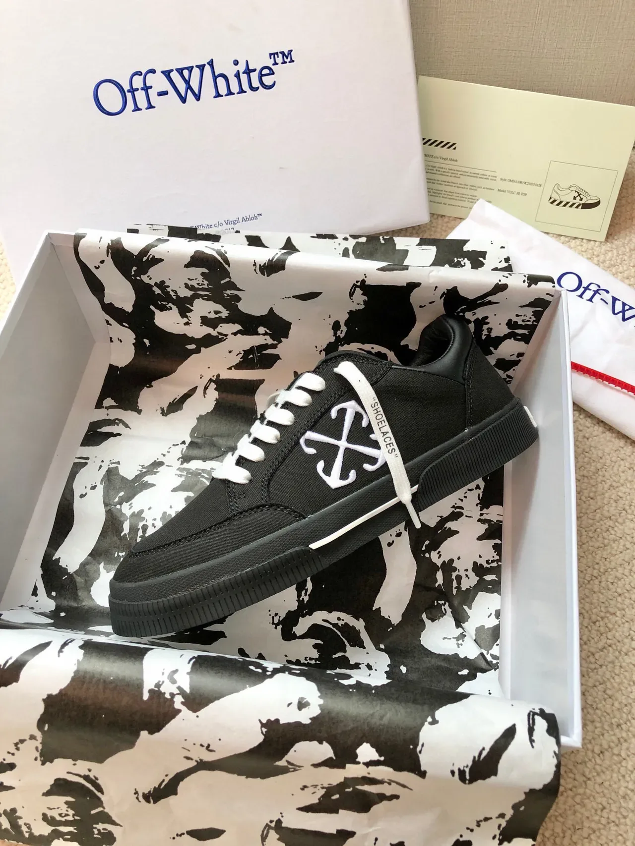 Off-White Industrial-Style Black and White Canvas Lifestyle Sneakers 4