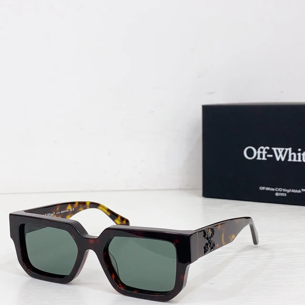 Off-White Oversized Rectangular Tortoiseshell Sunglasses 3