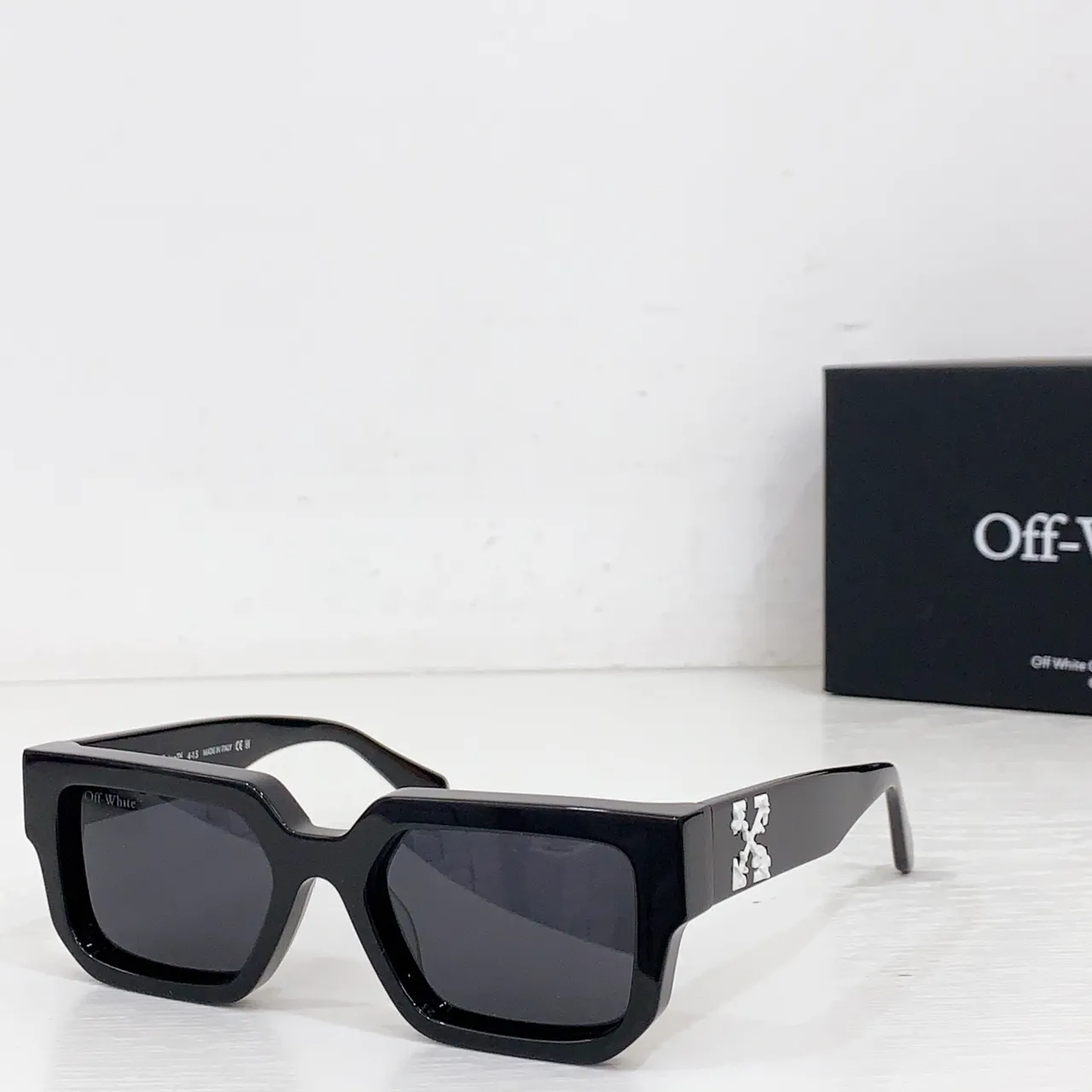 Off-White Oversized Rectangular Tortoiseshell Sunglasses 4
