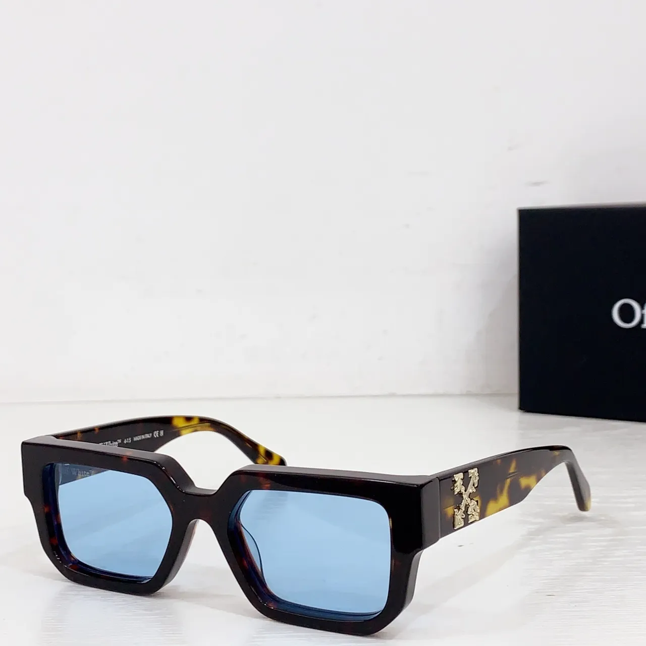 Off-White Oversized Rectangular Tortoiseshell Sunglasses 5