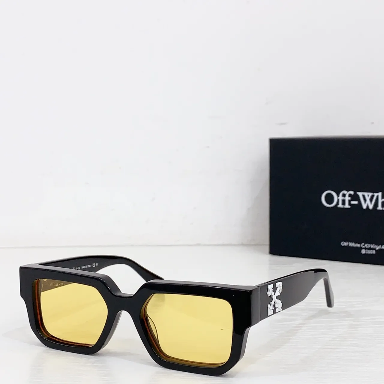 Off-White Oversized Rectangular Tortoiseshell Sunglasses 7
