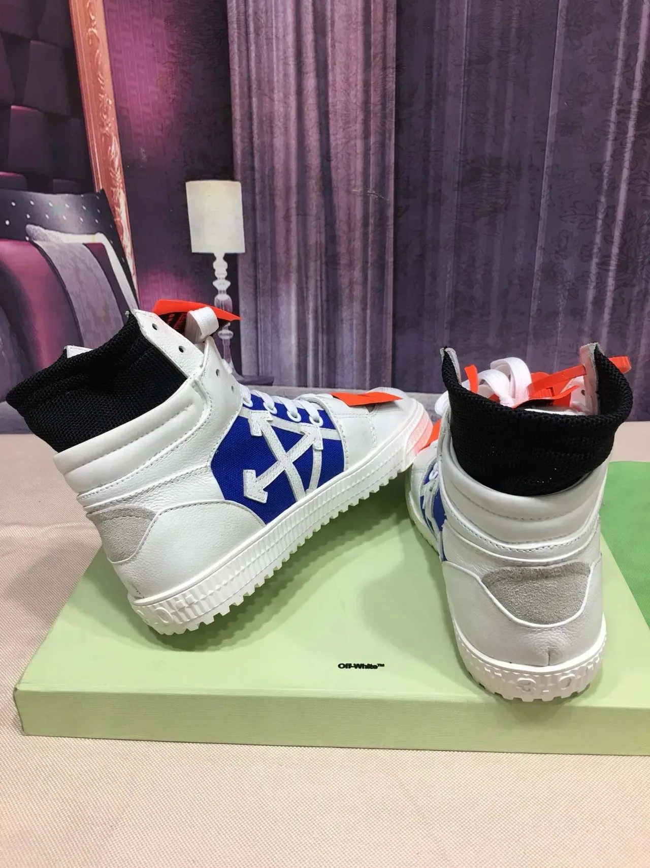 Off-White The Ten أحذية رياضية حيوية زرقاء عالية مع طبقات جلد ونسيج 3