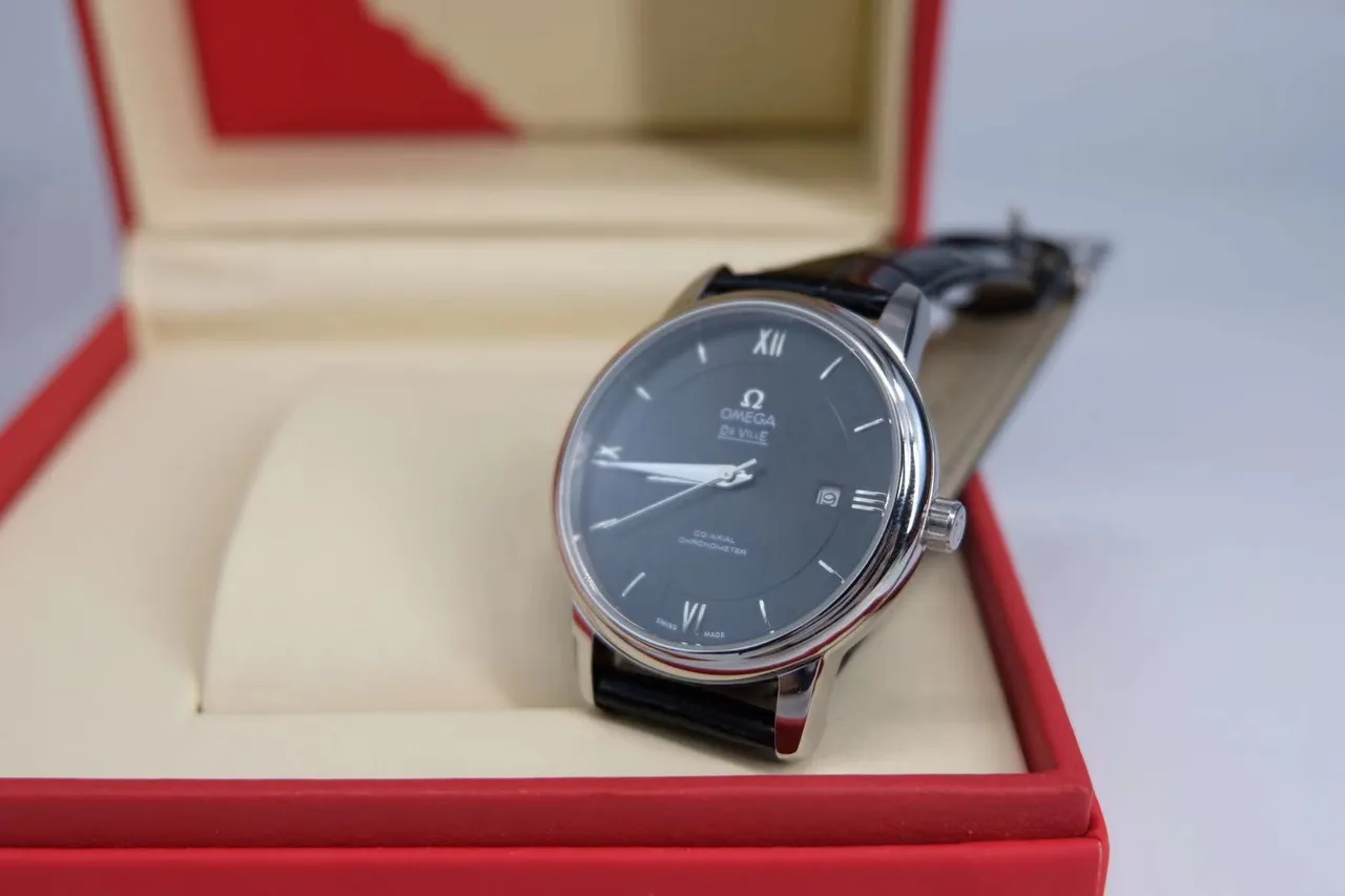 Omega De Ville কালো ডায়াল মেকানিক্যাল ঘড়ি 9