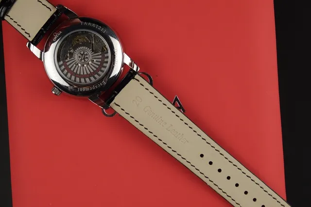 Omega De Ville Cadran Noir Montre Mécanique 8