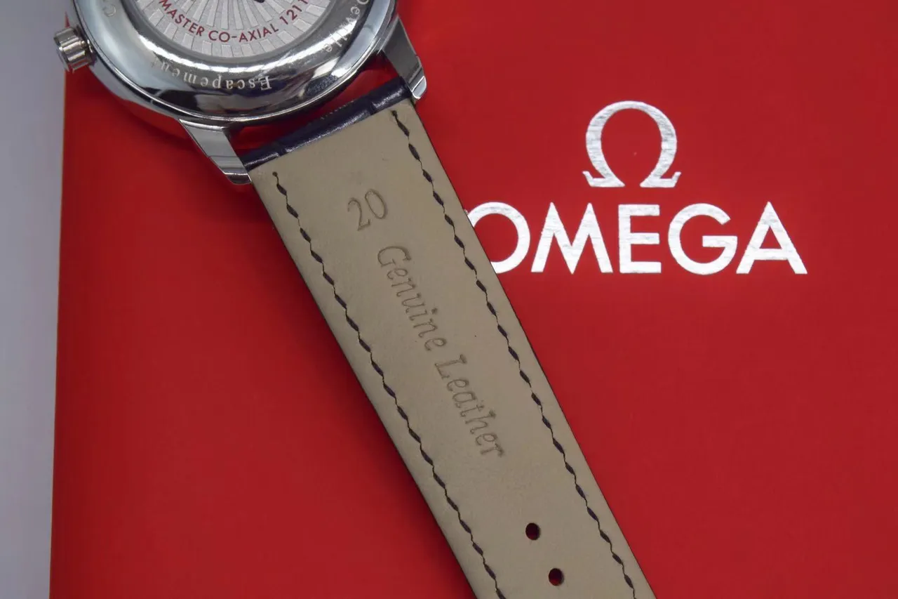 Omega De Ville Cadran Branco Cinturão de Couro de Crocodilo Marrom Relógio Mecânico 8
