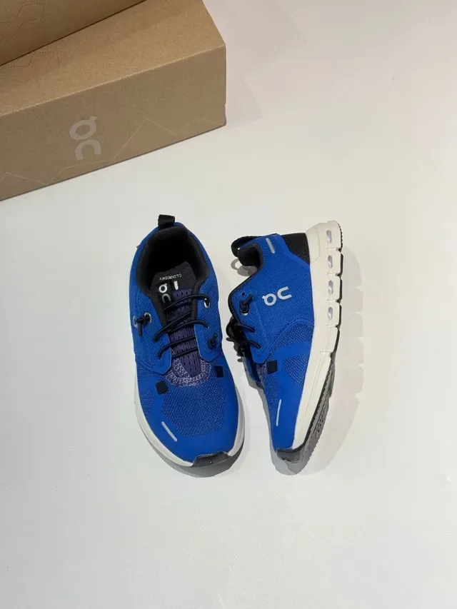 On Cloud Chaussures lifestyle tricot bleu et noir 11