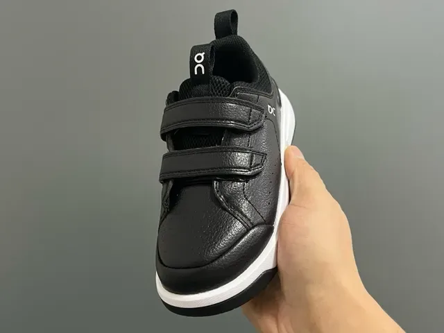On Blanc Beige Fermeture de Sangle Velcro Double Semelle Chunky Segmentée Sneakers Lifestyle 18
