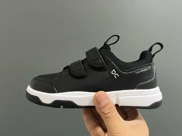 On Blanc Beige Fermeture de Sangle Velcro Double Semelle Chunky Segmentée Sneakers Lifestyle 20