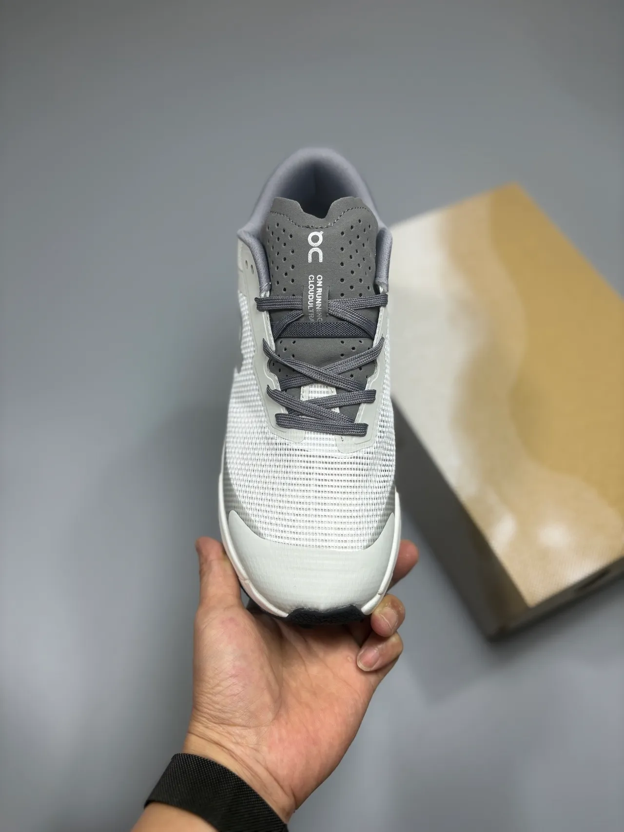 On White Gray Engineered Mesh Upper Sculpted Helion Midsole Running Shoes 2