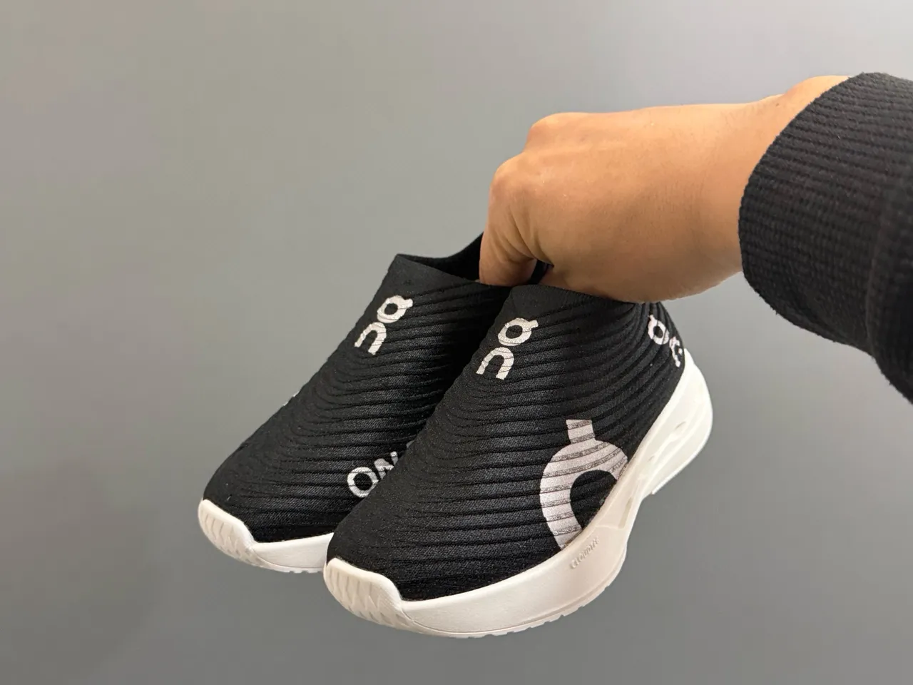 On White Green Knit Upper Sculpted CloudTec Midsole Running Shoes 4