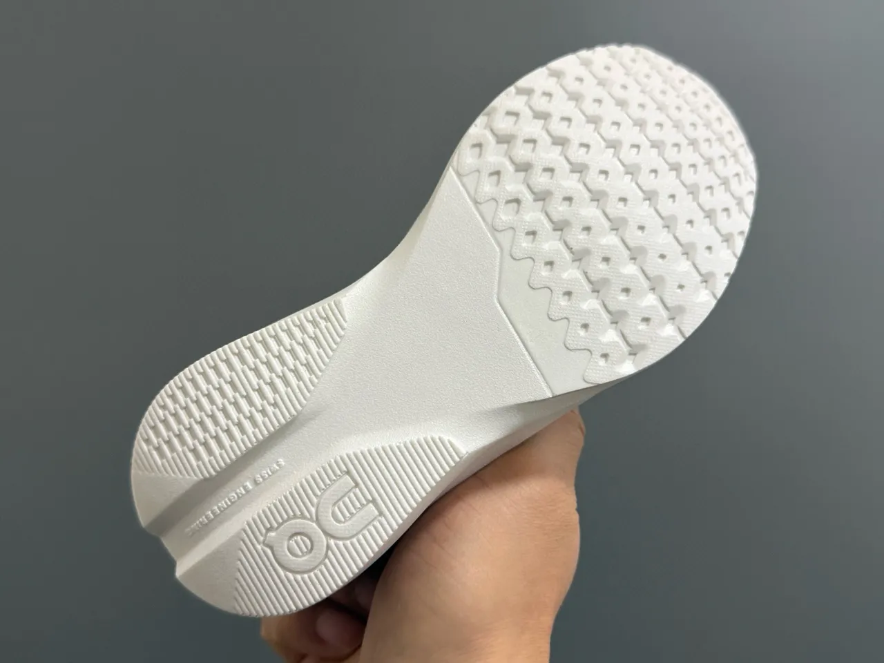 On White Green Knit Upper Sculpted CloudTec Midsole Running Shoes 9