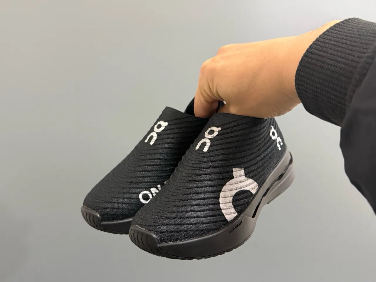 On White Green Knit Upper Sculpted CloudTec Midsole Running Shoes 13