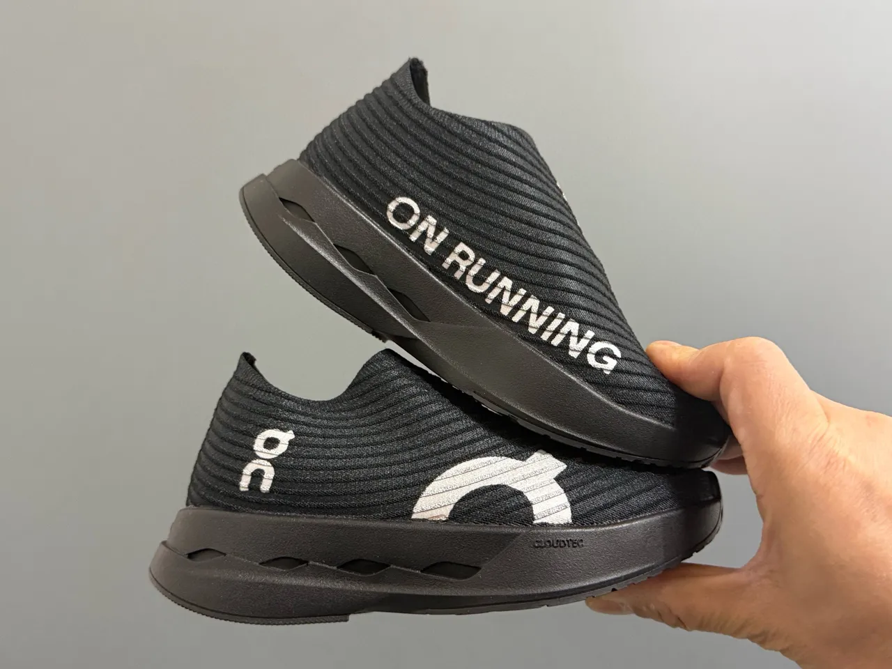 On White Green Knit Upper Sculpted CloudTec Midsole Running Shoes 20