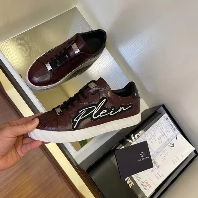 Philipp Plein أحذية رياضية أسلوب حياة جلد أسود بورجوندي مطبوع بتصميم التمساح شعار سكريبت جريء 6