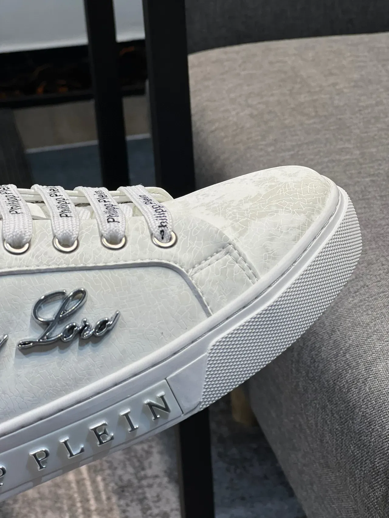 Philipp Plein Lifestyle Sneaker White Silver Leather-Like Upper Embossed Branding Lifestyle Sneakers 3