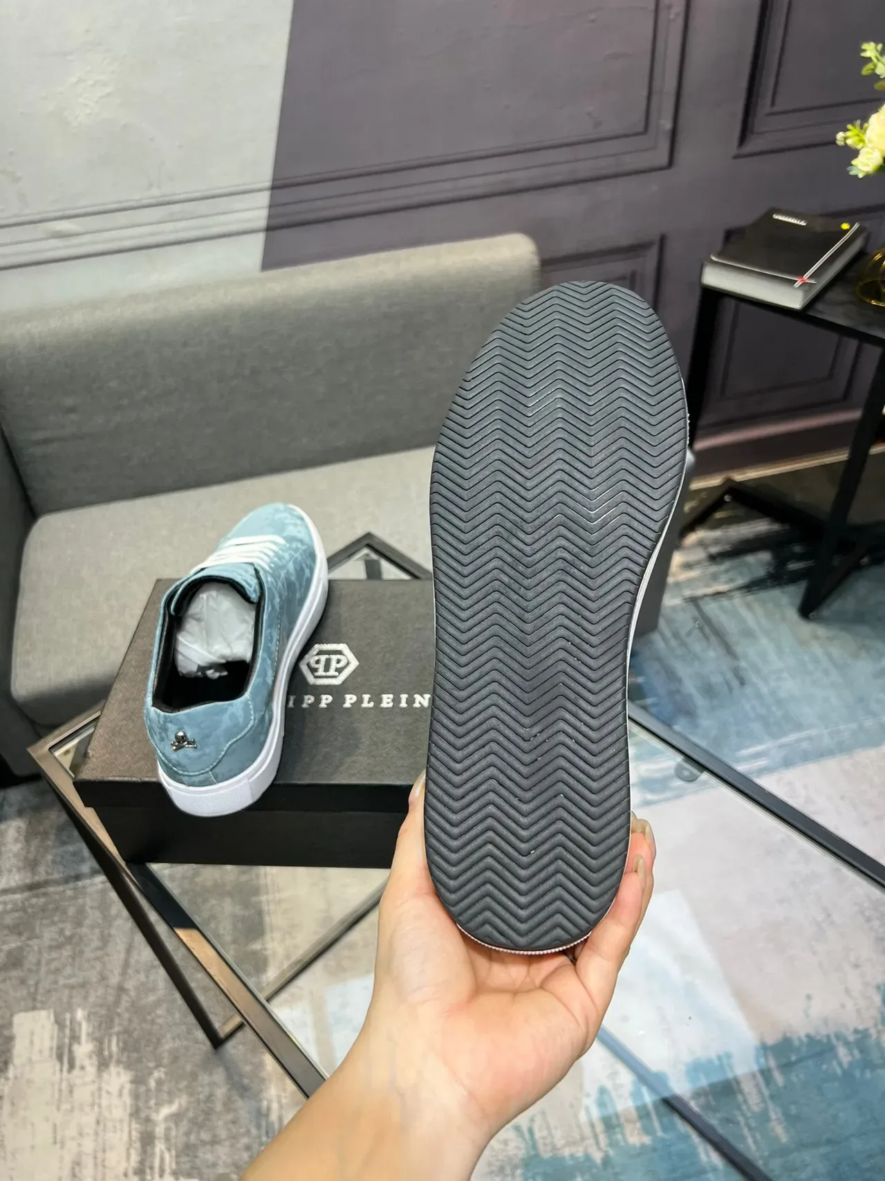 Philipp Plein Light Blue Floral-Print Low-Top Lifestyle Sneaker 7