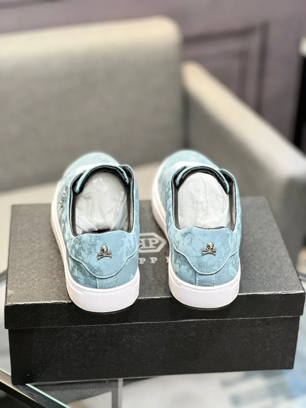 Philipp Plein Light Blue Floral-Print Low-Top Lifestyle Sneaker 8