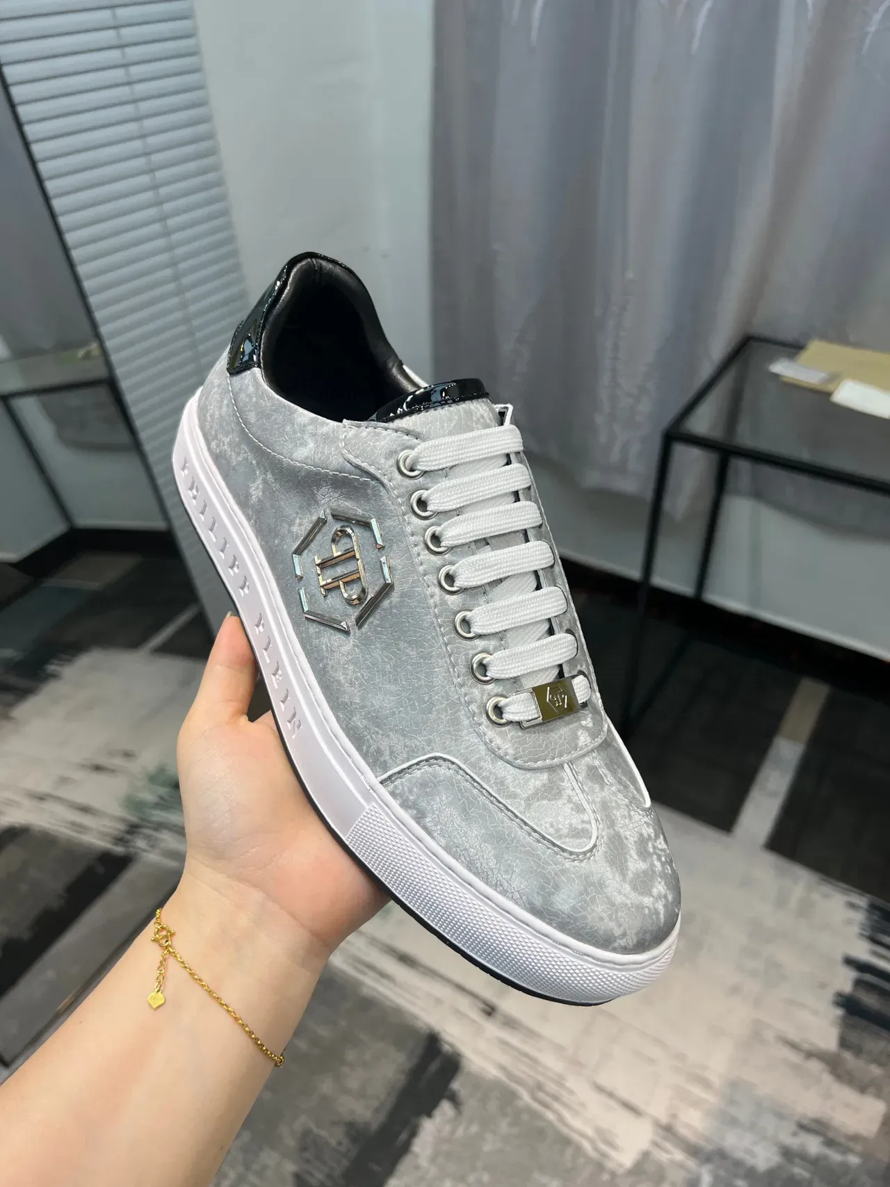 Philipp Plein Metallic Silver Low-Top Lifestyle Sneakers 5