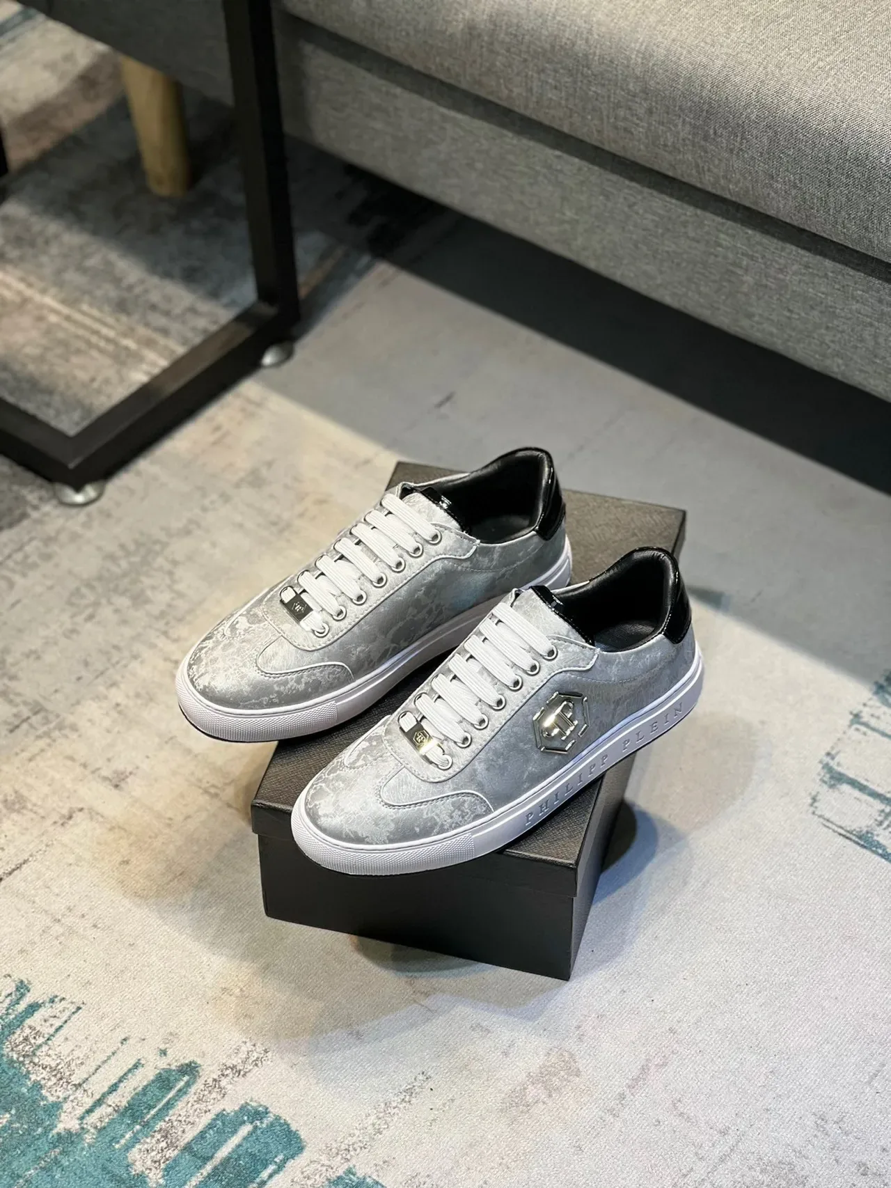 Philipp Plein Metallic Silver Low-Top Lifestyle Sneakers 6