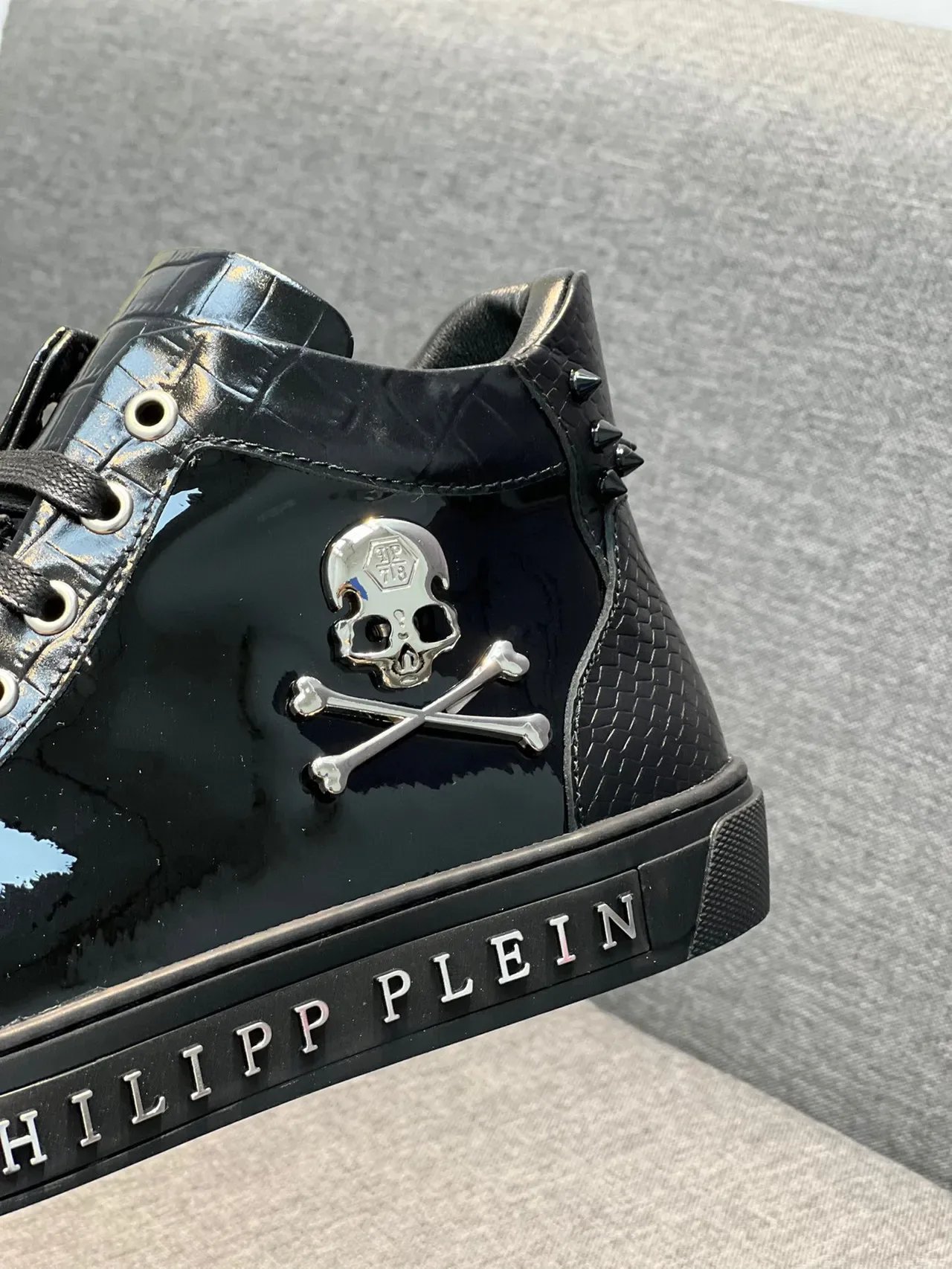 Philipp Plein Skull High Top Sneakers Lifestyle Pretos 8