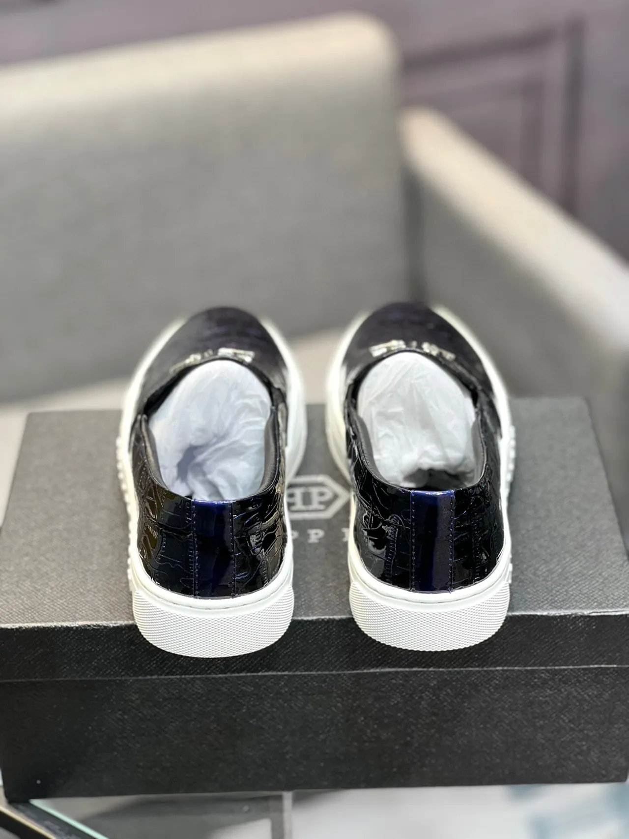 Philipp Plein Mocassin Slip-On Bleu Marine Blanc Brillant Cuir Croc Embossé Placa Logo Métallique Mocassin 8