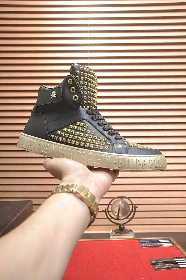 Philipp Plein أحذية رياضية أسلوب حياة أسود ذهبي عالي الارتفاع مغطاة بالمسامير 2