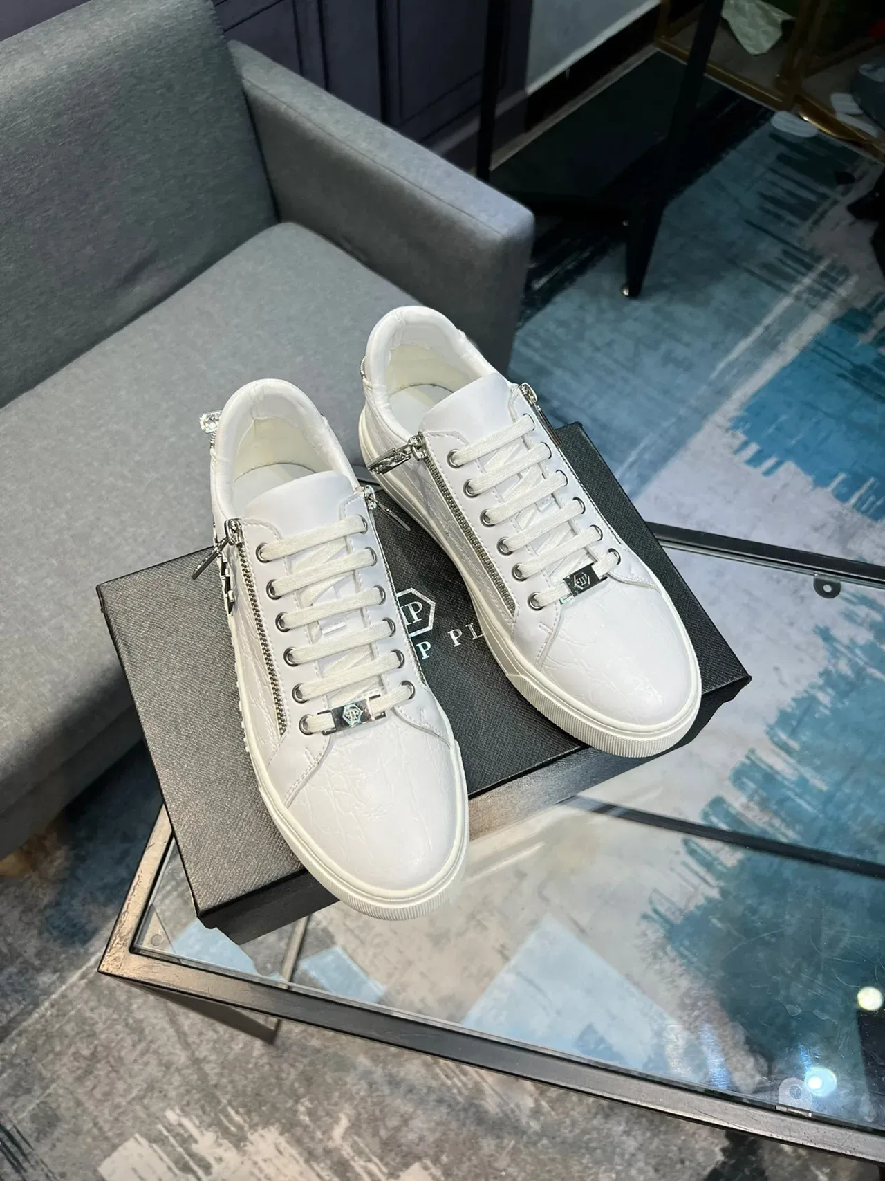 Philipp Plein Blanc cuir texturé détail fermeture éclair sneakers lifestyle 4