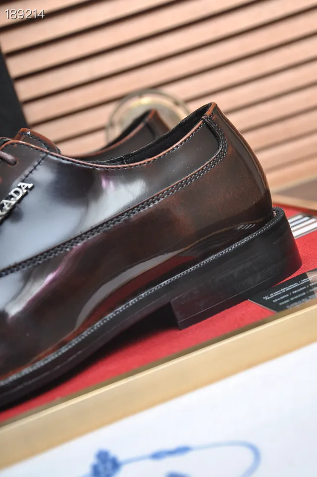 Prada أحذية أكسفورد بروغ مثقوبة بني أسود كاب توي 4