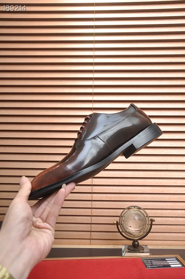 Prada أحذية أكسفورد بروغ مثقوبة بني أسود كاب توي 6