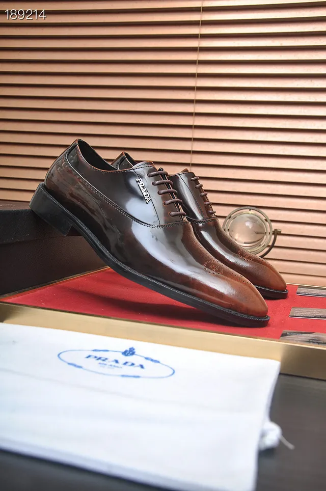 Prada أحذية أكسفورد بروغ مثقوبة بني أسود كاب توي 8