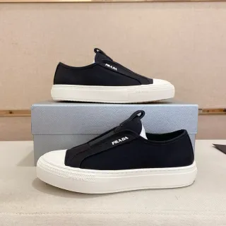 Prada Cloudbust Zapatos Lifestyle Slip-On Negro y Blanco