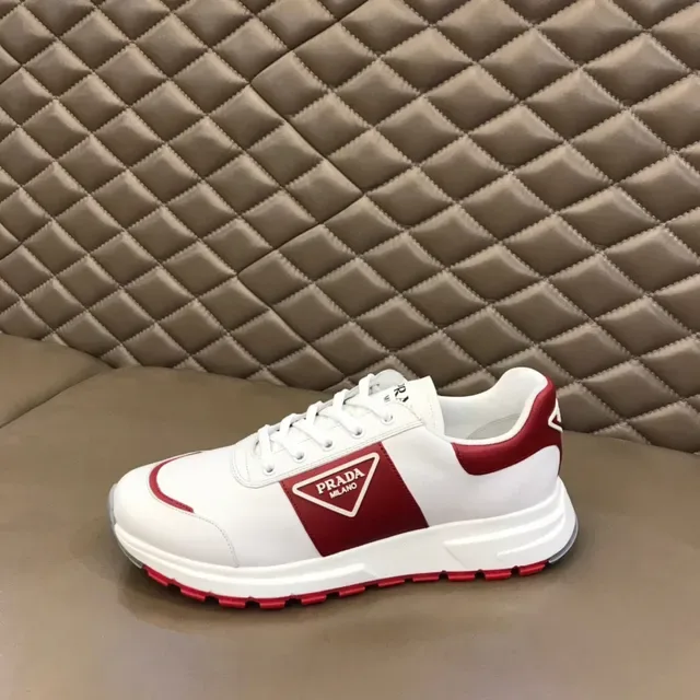 Prada Cloudbust Blanc et Rouge Sneakers Lifestyle 6