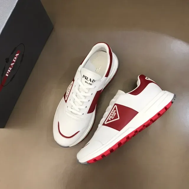 Prada Cloudbust Blanc et Rouge Sneakers Lifestyle 8