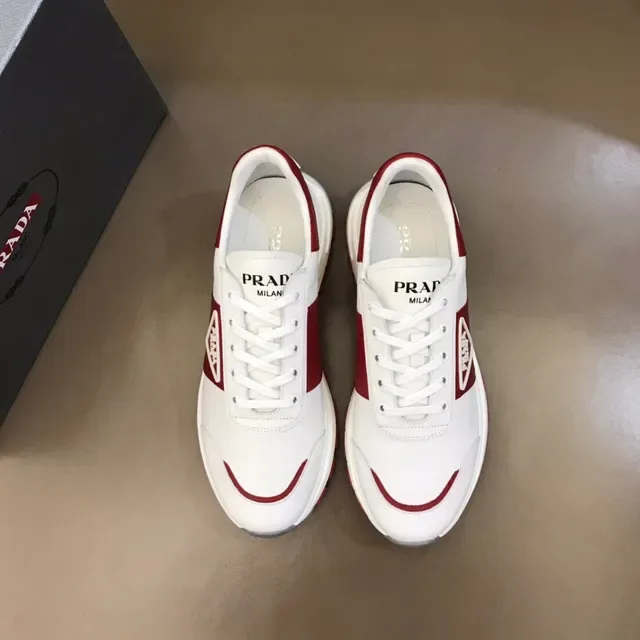 Prada Cloudbust Blanc et Rouge Sneakers Lifestyle 9