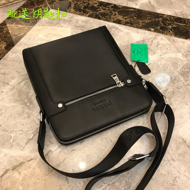 Prada Re-Edition 2005 Black Pebbled Leather Messenger Bag 4