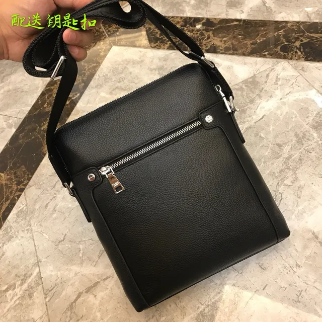 Prada Re-Edition 2005 Black Pebbled Leather Messenger Bag 9