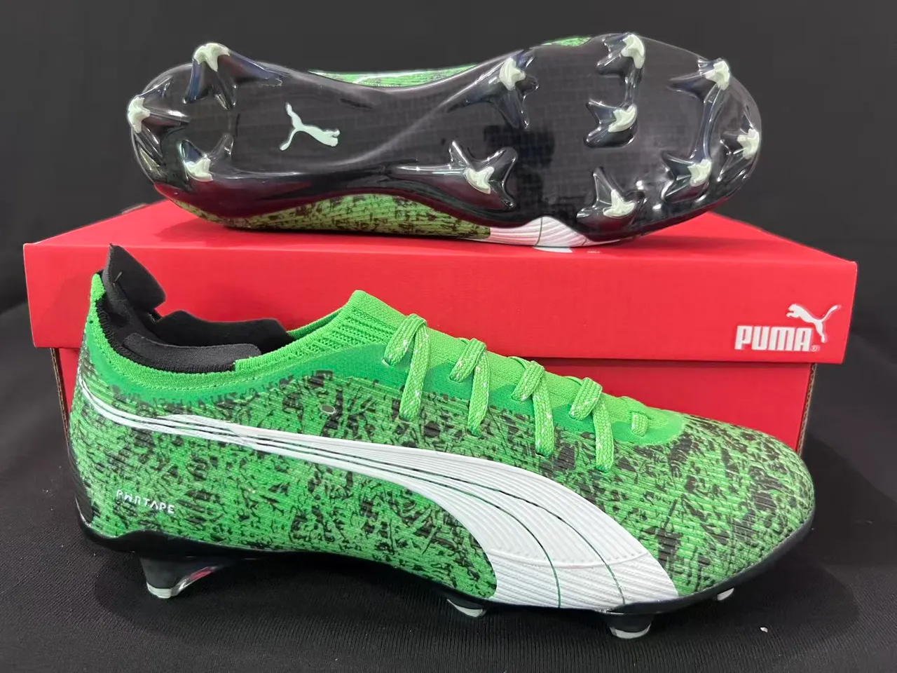 Puma Future Z Verde Branco Parte superior tricotada Padrão texturizado de grama Campo firme Sapatos de futebol 12