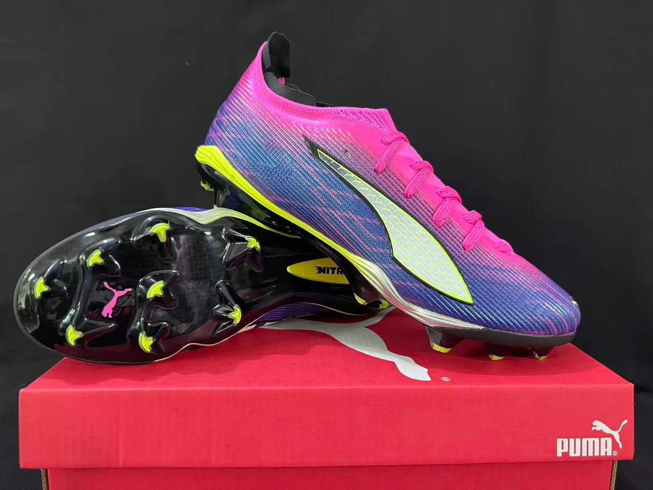 Puma Future Z أعلى متعدد الألوان من الدانتيل تدرج اللون Firm-Ground أحذية كرة القدم 10