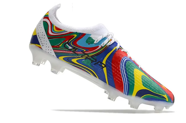 Puma Future Z Chaussures de football orange bleu à empeigne en knit de coupe basse lacets asymétriques pour terrain ferme 17