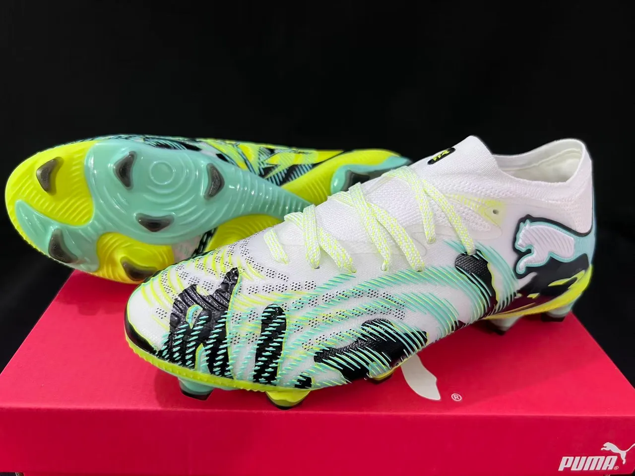 Puma Future Z jaune vert bas cut haut à encolure chaussette sol ferme chaussures de football 10