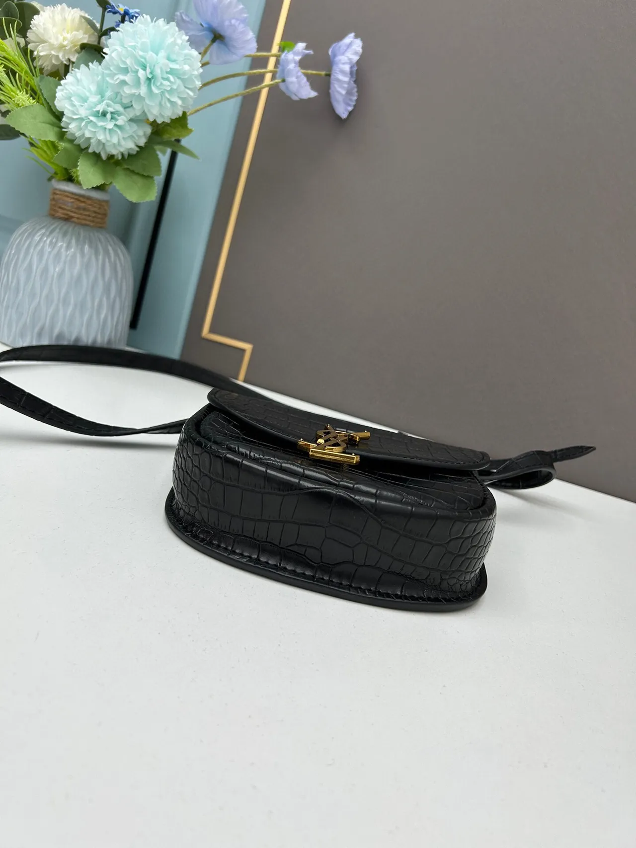 Saint Laurent Black Gold Crocodile-Embossed Leather YSL Monogram Clasp Saddle Bag 4