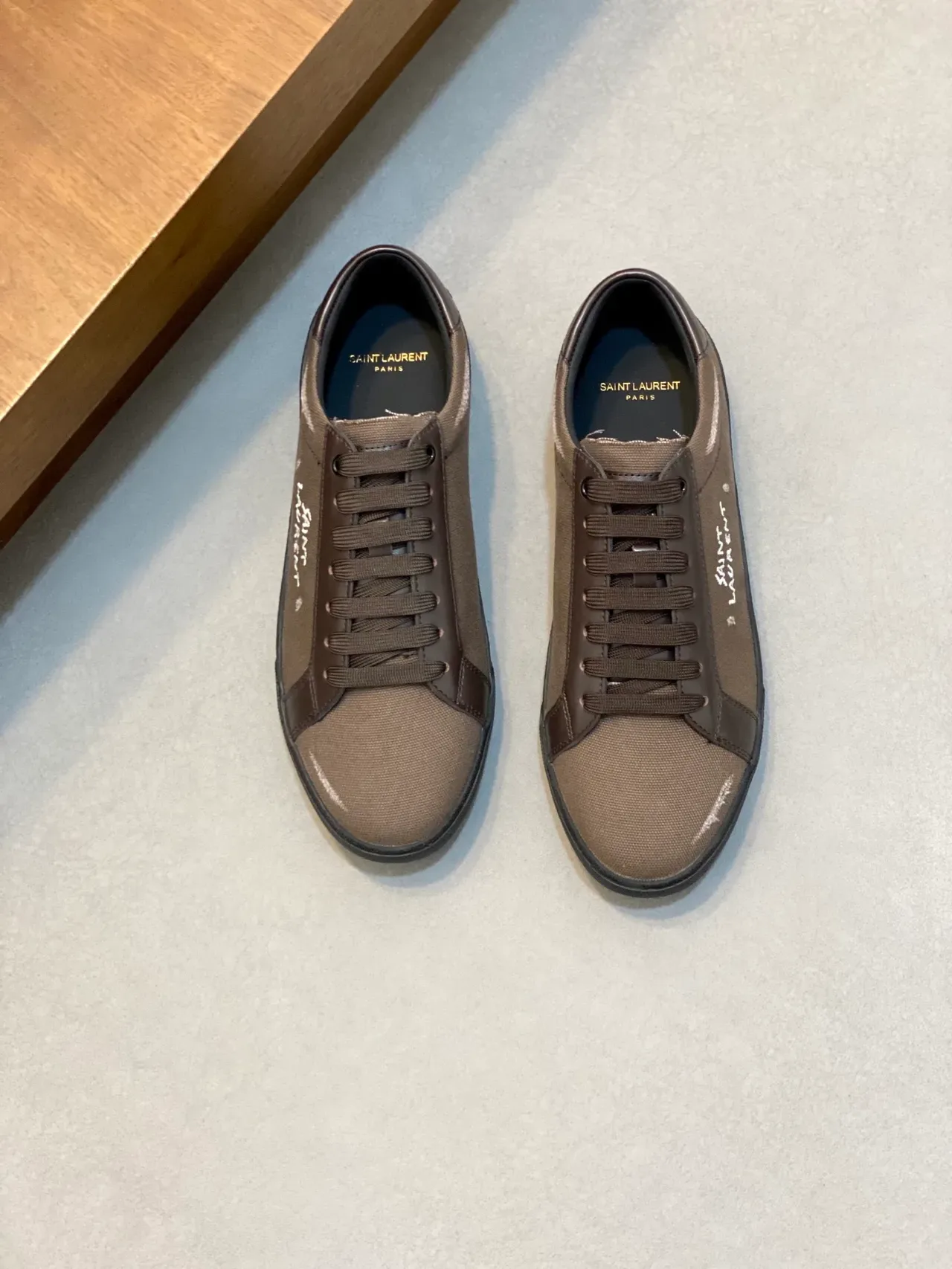 Saint Laurent Sneakers Lifestyle Marron Noir Tige Canvas Logo Manuscrit 5