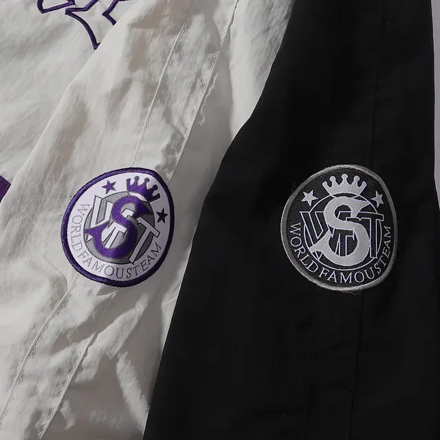 Supreme Windbreaker com Logo Gótico e Colorblock 3