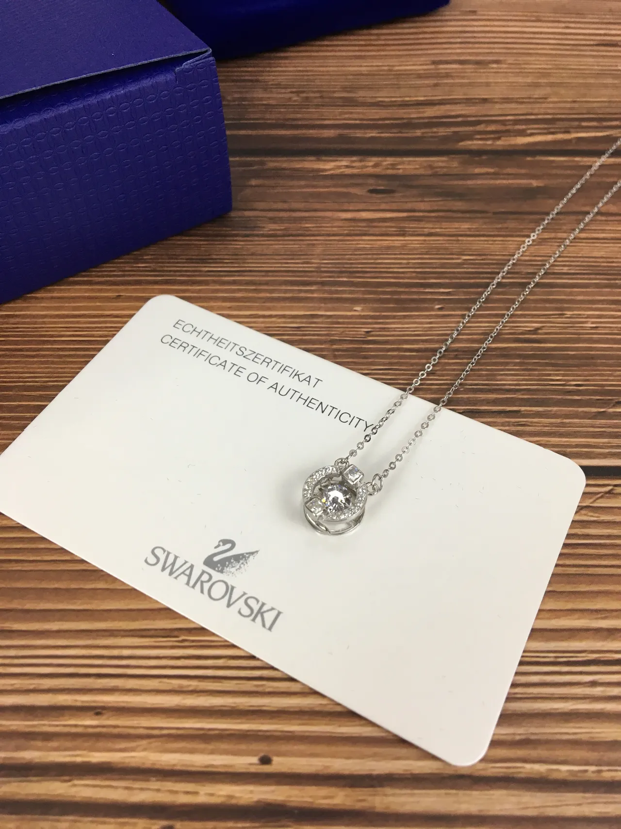 Swarovski Dazzling Circle Silver Transparent Delicate Chain Circular Pendant Necklace 5